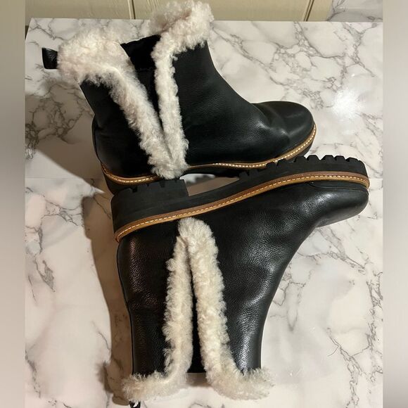 NEW Marc Fisher LTD IGGIE Black Leather Lug Sole Chelsea Ankle Boots Size 9.5 - Picture 2 of 7